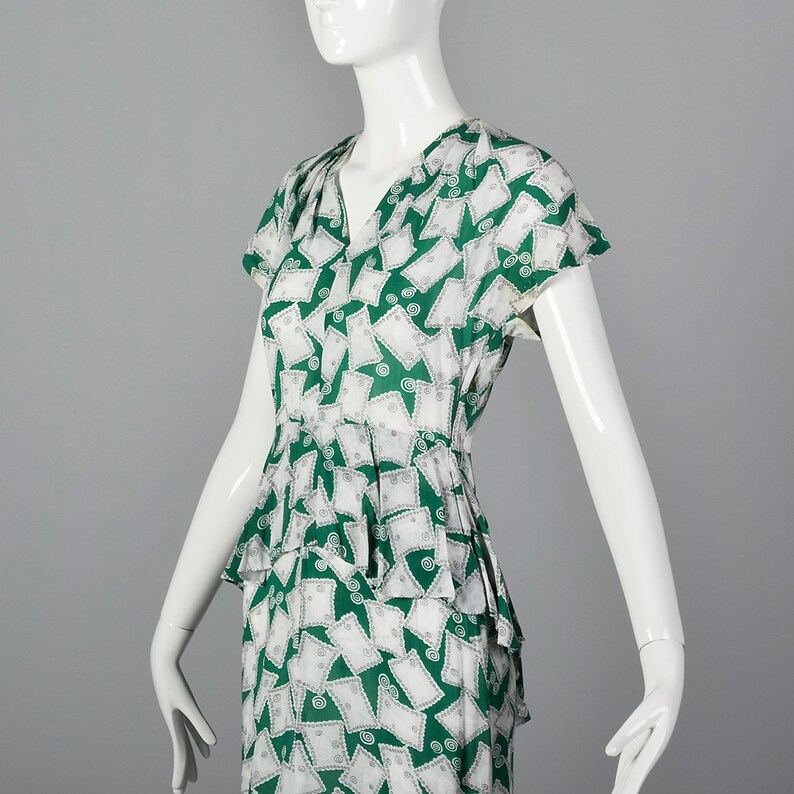 Vintage 1940 Scrollwork Print Peplum Dress | XS/S