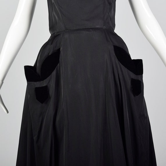 Small 1950s Dress Black Full Length Gown Velvet T… - image 7