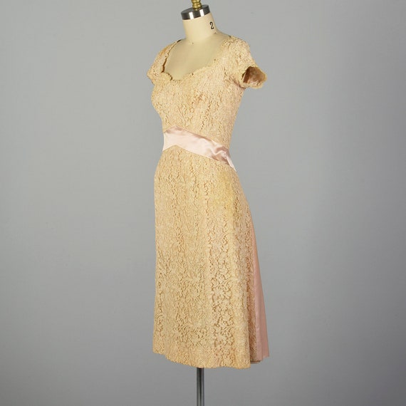 XS 1940s Dress Pink Cream Lace Satin Sweetheart P… - image 2