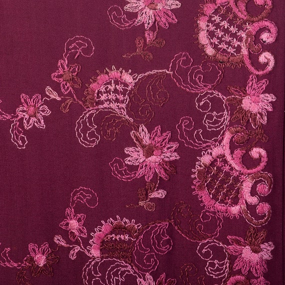 Large 1960s Fuchsia Embroidered Dress - image 7