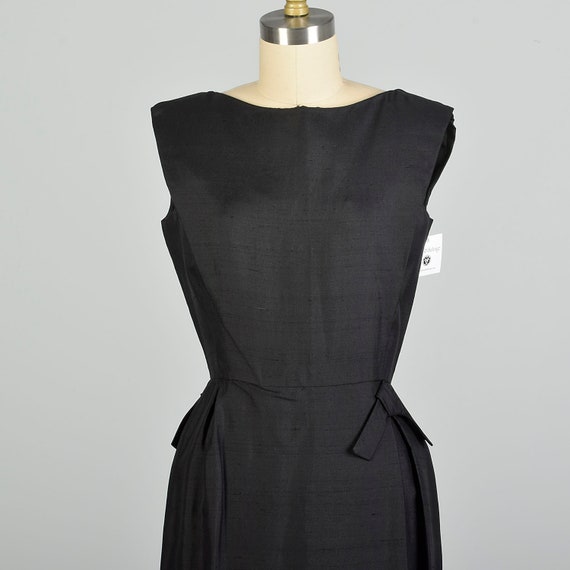 XS 1950s Sleeveless Black LBD Wrap Skirt Cocktail… - image 5