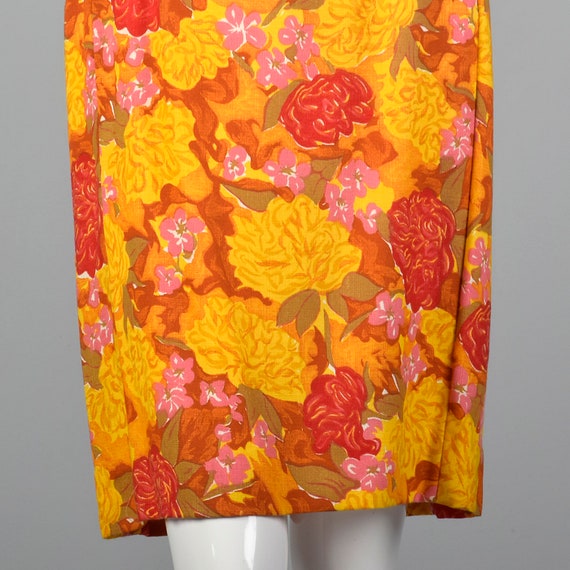 Small 1960s Bright Shift Dress Vibrant Floral Pri… - image 8