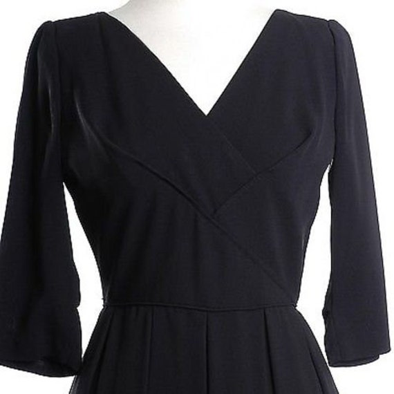 Small 1950s Dress Classic Little Black Dress Deta… - image 4