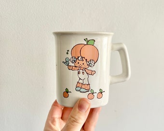 Rare American Greetings Designer Collection Apricot ’n Hopsalot Strawberry Shortcake mug cup