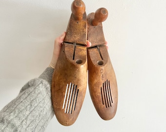 Vintage wooden shoe trees shoe forms 7