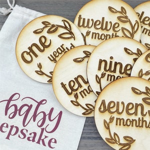 Spanish/ English Wooden baby milestone disc