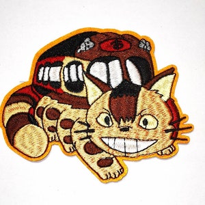 Toppa ricamata con gatto