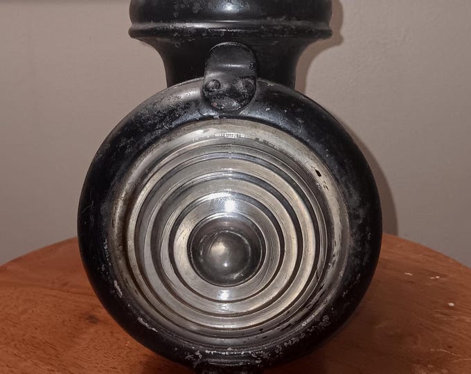 1914 Ford Model T running light