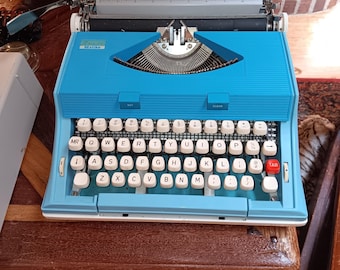 Classic Sears Malibu Blue Manual Typewriter 1972 Works Great