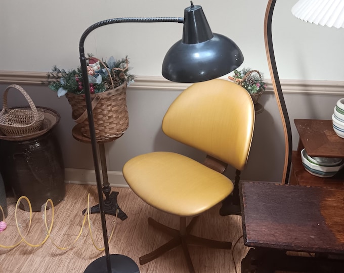 Early Industrial Gooseneck Floor Lamp 70 Inches 1950s Metal Shop Light