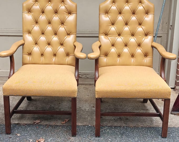 Kittinger Leather Chairs Large Library Chairs Matching Pair Excellent Condition