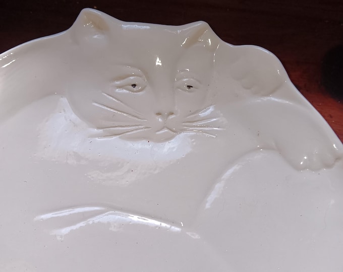 Molded Cat Plate by Flat Earth Pottery, 1987
