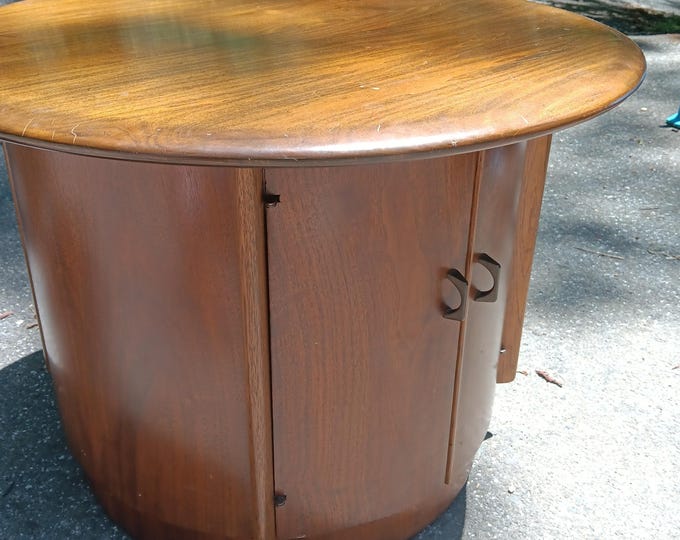 Vintage Lane Drum Table 1966 Walnut with Fins! 28 by 21 honey hued two doors lots of storage