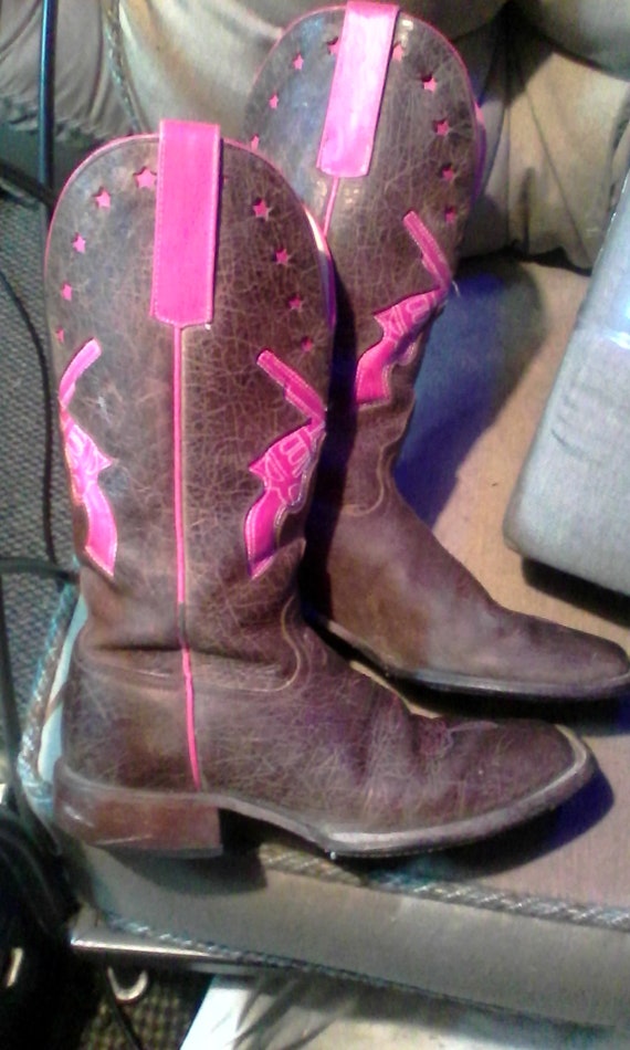 Girls cowboy boots size 5 pink pistol inlays with… - image 1