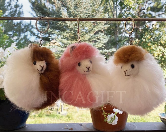 Alpaca fur PomPom Keychain ethnic decoration gift bag accessories, Andean Collectible Handcrafted Miniature Figurine