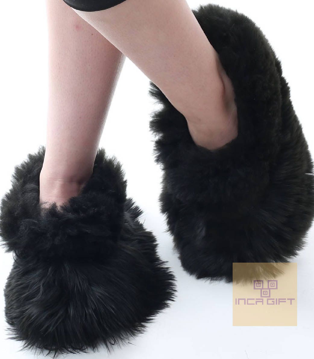 womens black fluffy slippers