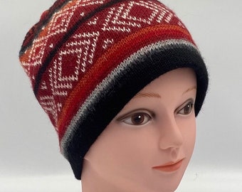 100% ALPACA - alpaca hat handmade in Peru - Fleece Lining  Alpaca hat for women Winter Hat hat -Peruvian Hat -Peruvian Products black red