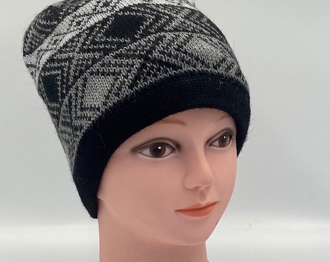 100% ALPACA-BLACK - alpaca hat handmade in Peru - Fleece Lining  Alpaca hat for women Winter -Peruvian Hat -Peruvian Products
