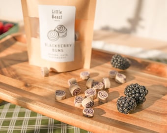 Blackberry Buns - Rabbit Treat Cubes for Rabbits, Guinea Pigs, Small Pets