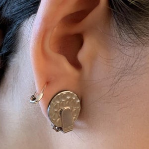 Ear Keloid Compression Clip Single clip on earring for post-op keloid treatment imagem 1