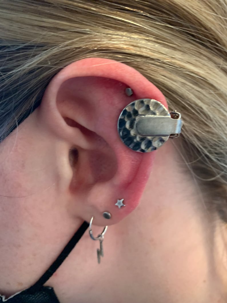 Clip di compressione dei cheloidi dell'orecchio: clip singola sull'orecchino per il trattamento dei cheloidi post-operatori immagine 7