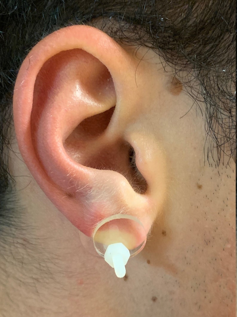 Ear Keloid Compression Plastic Discs Plastic disc earring for post-op keloid pressure model 1.5 cm Please see notes in description zdjęcie 2