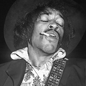 JIMI HENDRIX - Premium High Gloss Art Print Poster. (041P) (24”x36”)