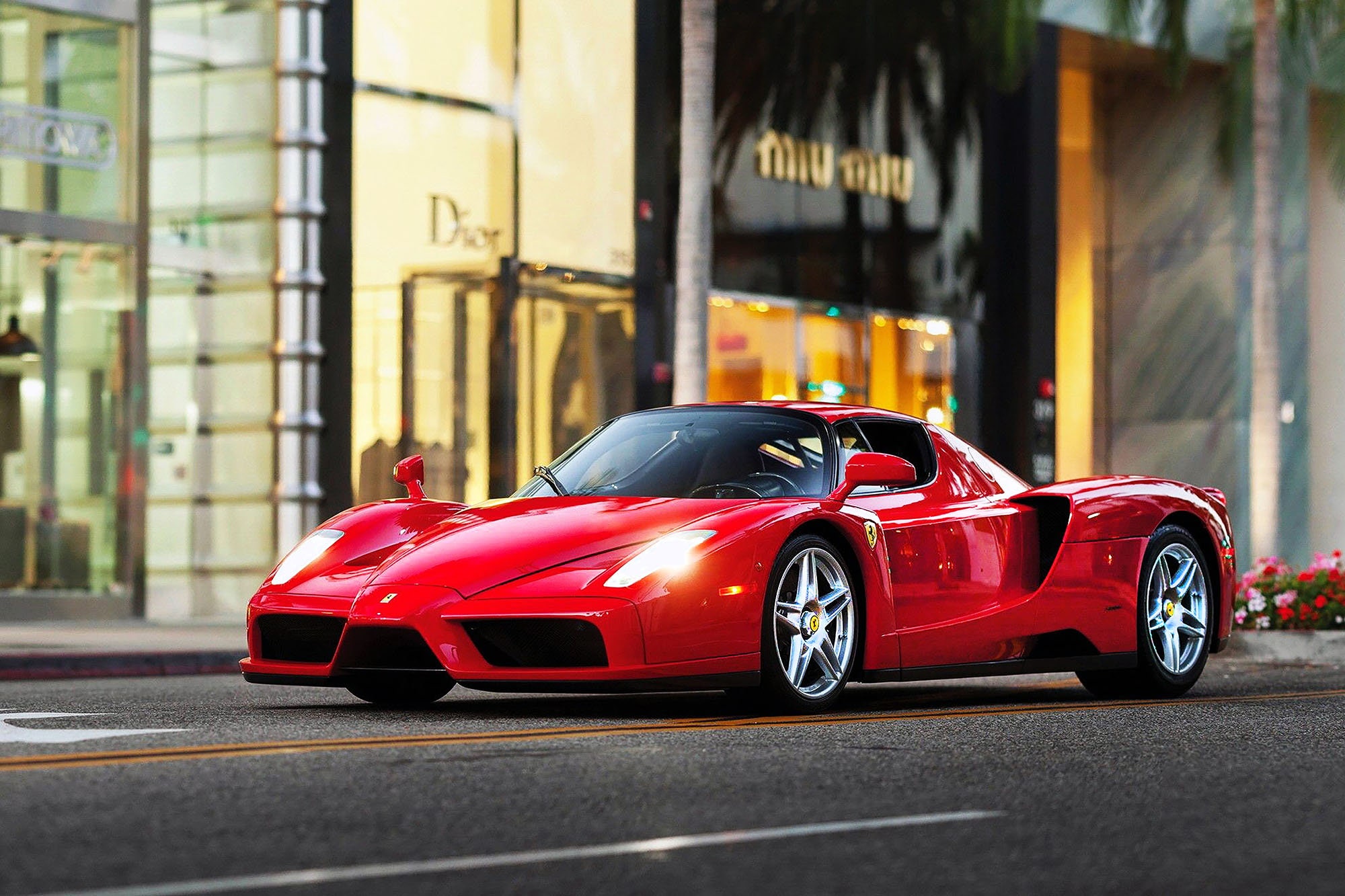Ferrari Enzo - Premium High Gloss Art Print Poster. (400P) (24”x36”)
