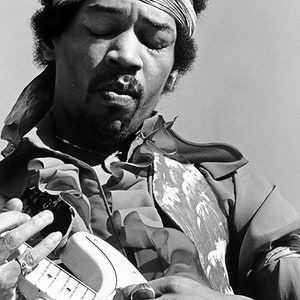 JIMI HENDRIX - Premium High Gloss Art Print Poster. (002P) (24”x36”)