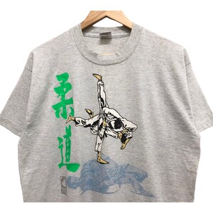 Vintage jaren 90 IPPON BOOKS een nieuw concept in judo publishing martial art magazine promo tee zeldzame grafische gemaakt in de VS single stitch t shirt afbeelding 3