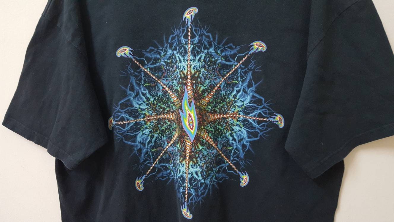 Vintage 00s TOOL Progressive Metal Rock Band T Shirt