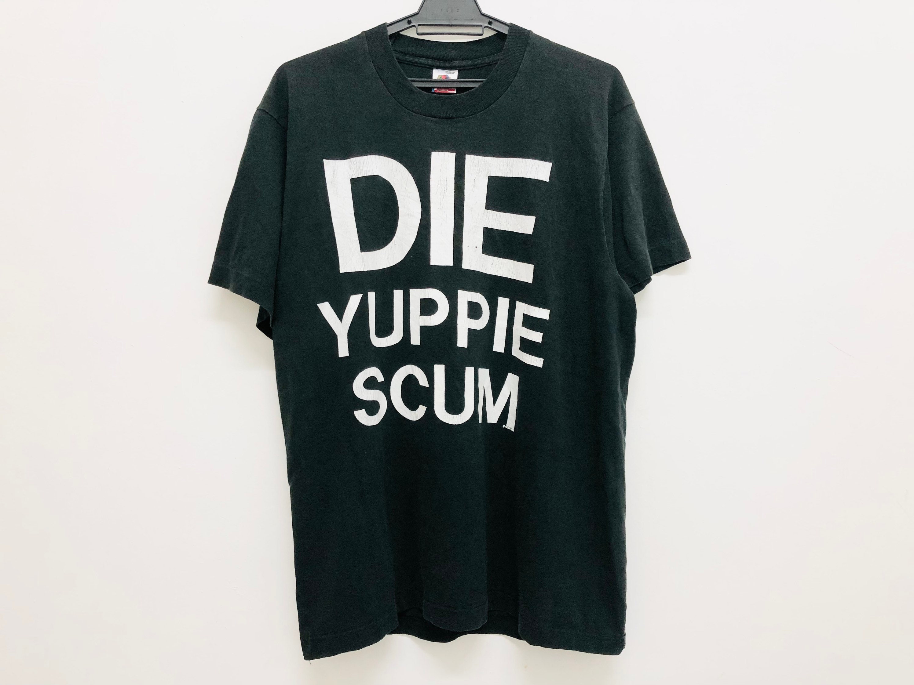 ビンテージ　USA製　80s die YUPPIE SCUM Tシャツ ビンテージ USA製 80s die YUPPIE SCUM Tシャツ