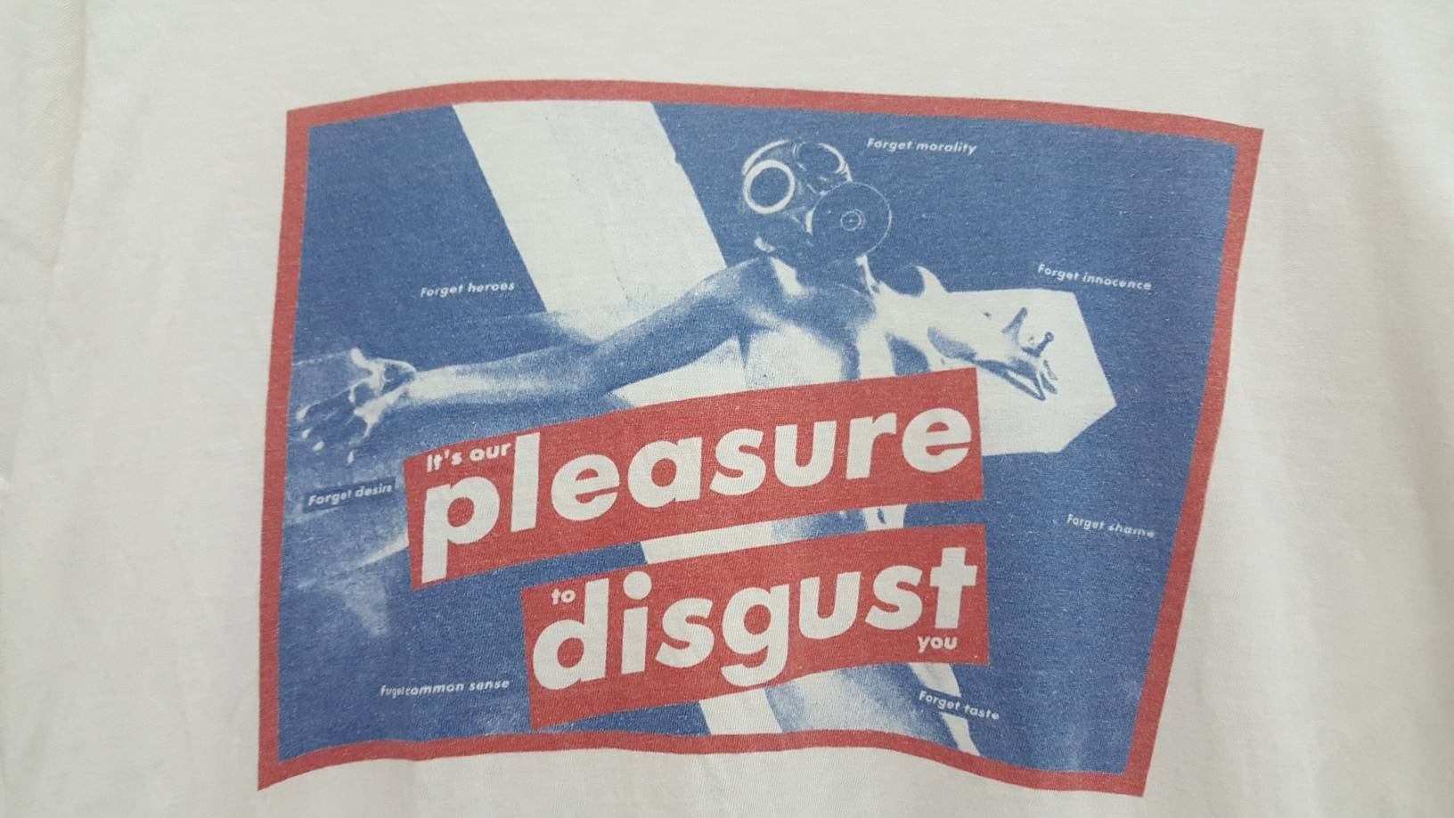 00s~ BARBARA KRUGER museum art tee 名作 00s~ BARBARA KRUGER museum art tee 名作