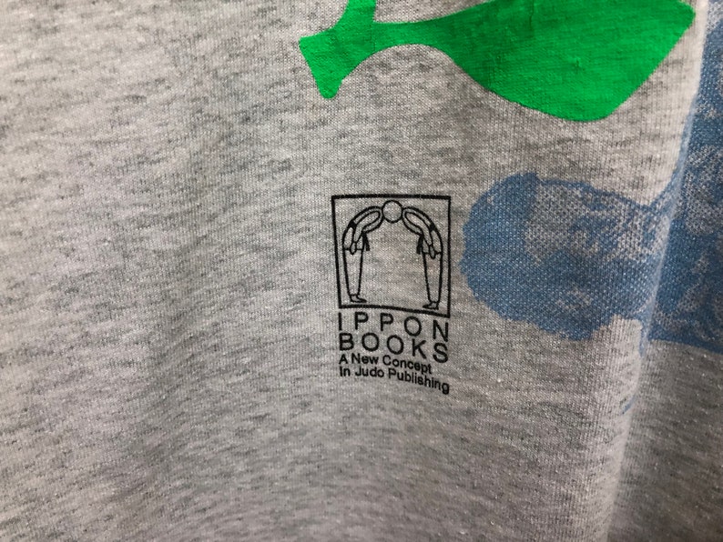 Vintage jaren 90 IPPON BOOKS een nieuw concept in judo publishing martial art magazine promo tee zeldzame grafische gemaakt in de VS single stitch t shirt afbeelding 5