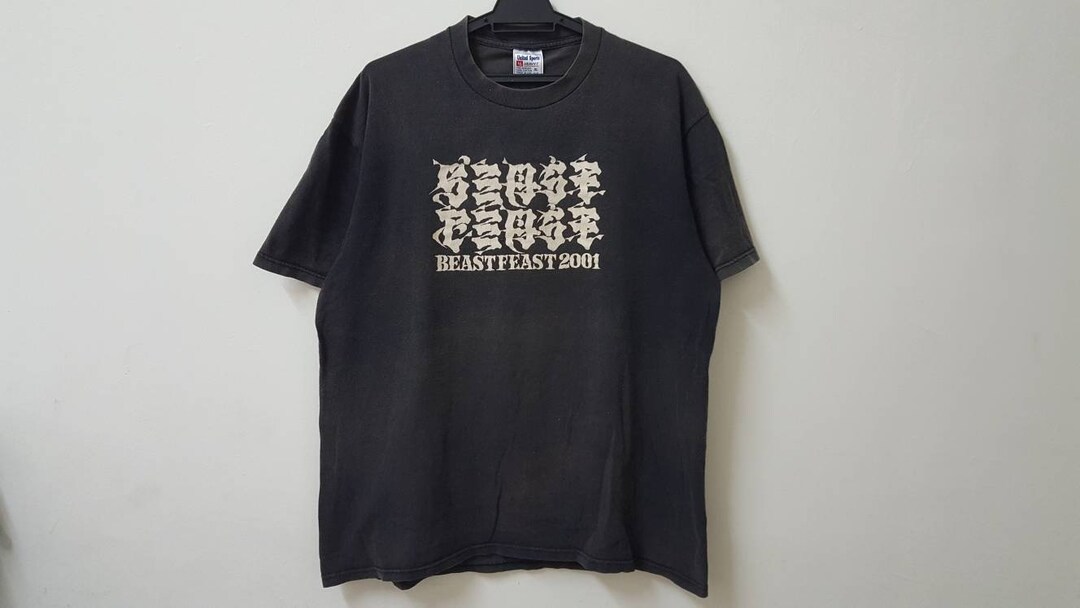 Vintage 00s 2001 BEAST FEAST Heavy Metal Festival T Shirt Made in