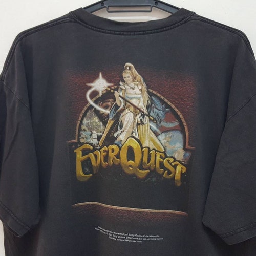 Vintage shops 00s EVERQUEST fan faire 2001 promo tee rpg sony online entertainment gaming game distressed t shirt rare