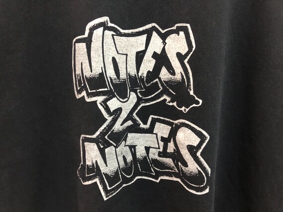 Vintage NOTES 2 NOTES graffiti font style graphical t… - Gem