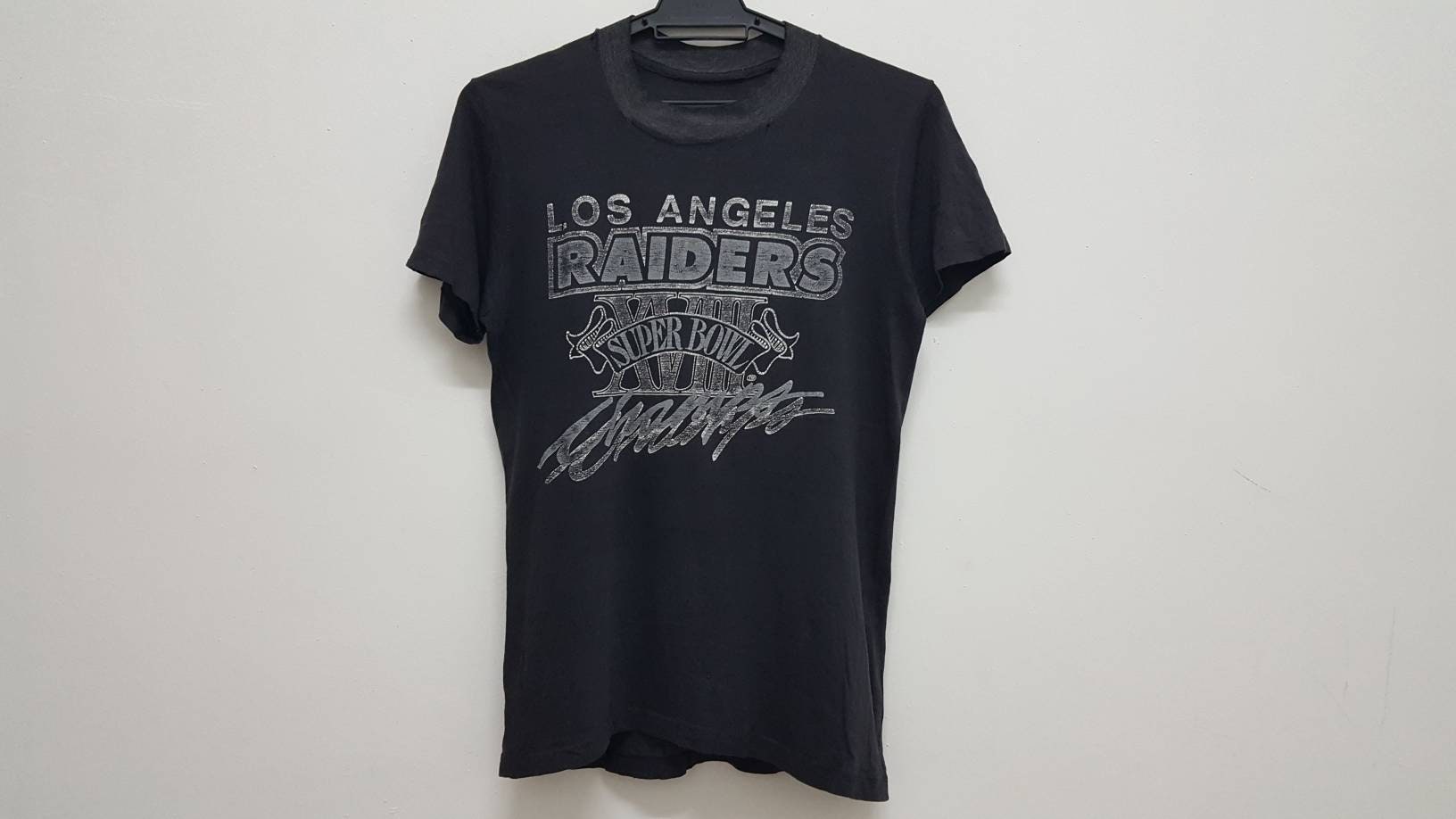 Vintage 80s 1984 LOS ANGELES RAIDERS Super Bowl Xviii Champs Tee