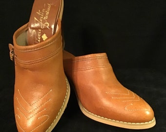 womens clogs and mules canada