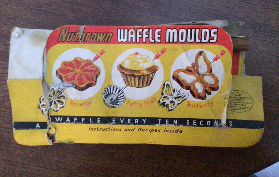 MBB Rosette Waffle Mold Set - 4 Designs (Butterfly, Star, Tree, Wheel) With Lifting Tool, Aluminum - View #5