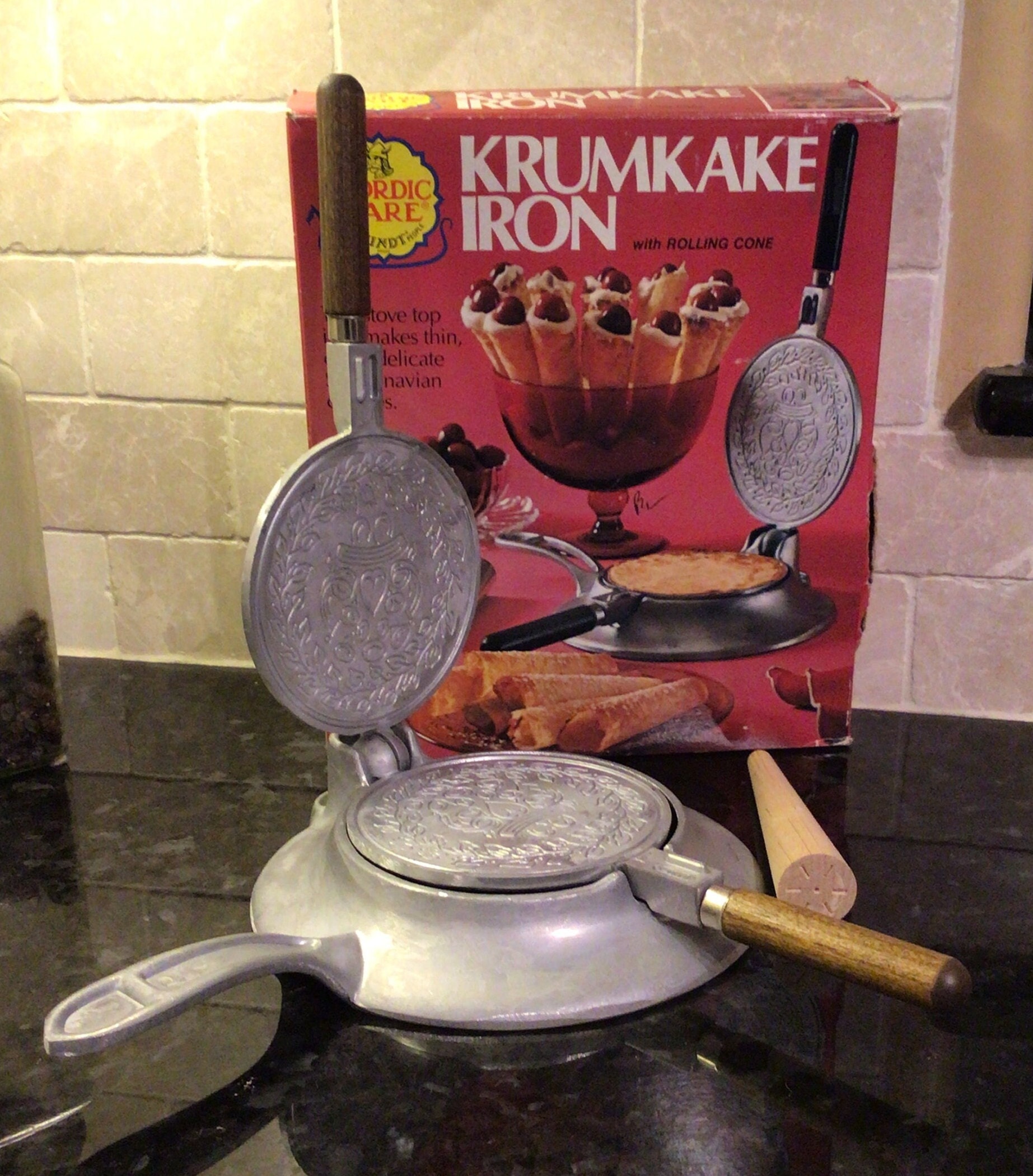 Nordic Ware Norwegian Krumkake Iron 