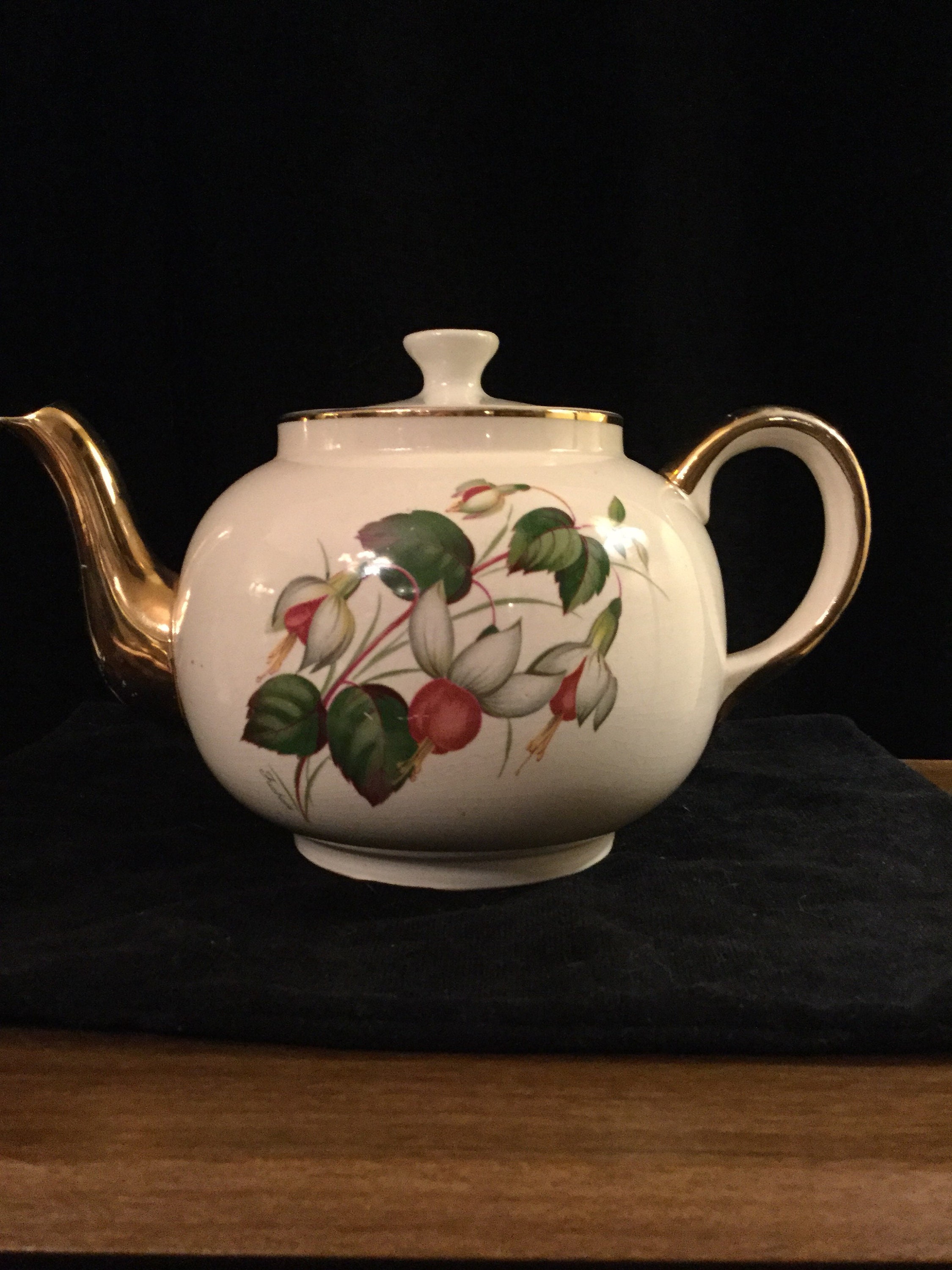 Vintage Heatmaster Floral Fuchsia Teapot Made in England Etsy Canada