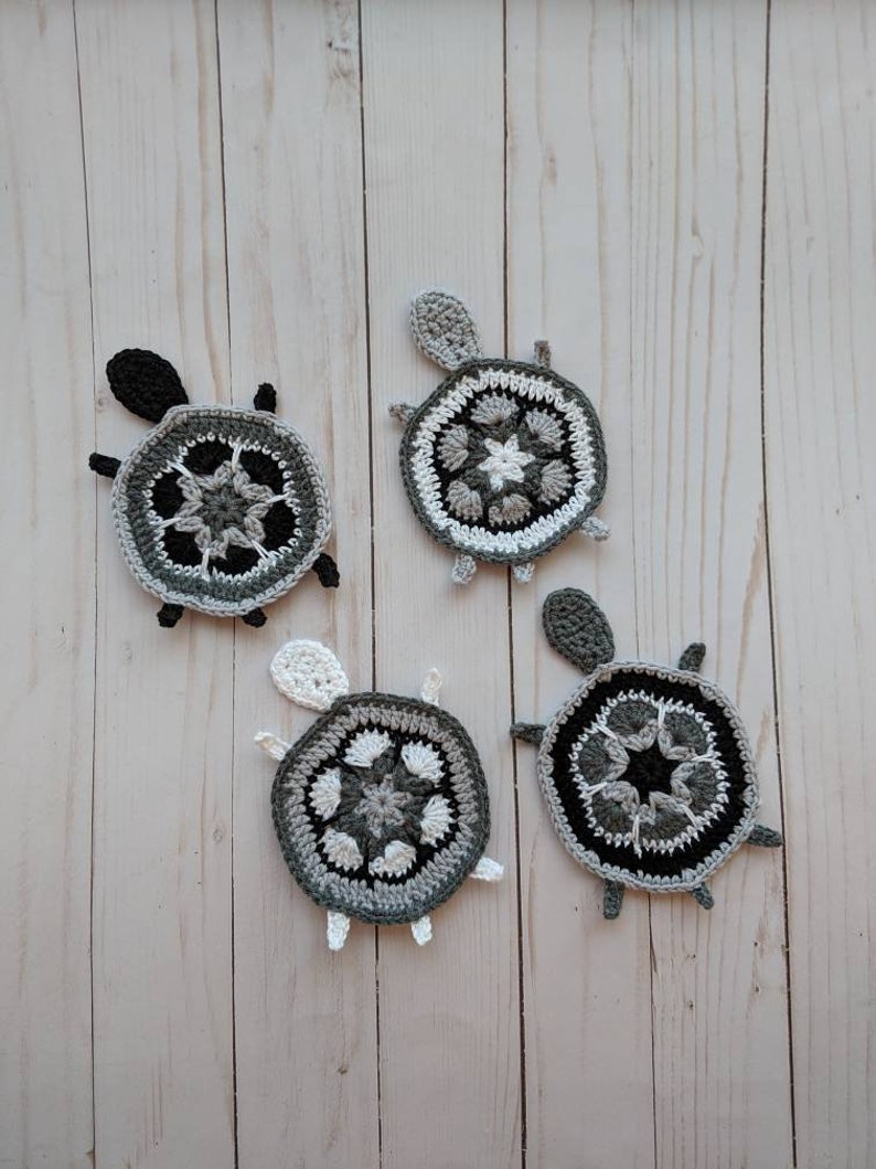 Crochet Turtle Coaster Set of 4 Tropical Turtle Christmas image 0