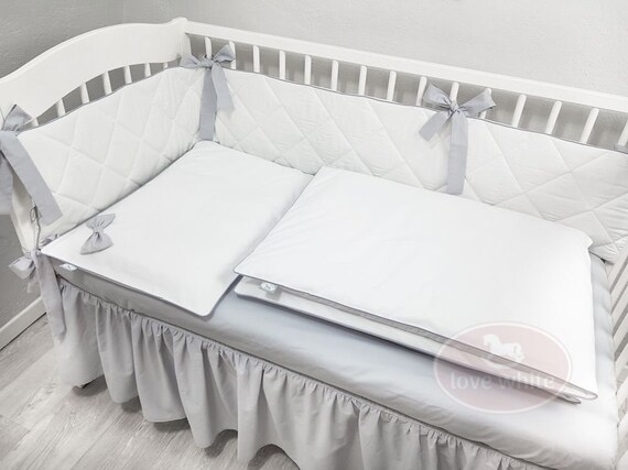 white crib bumper
