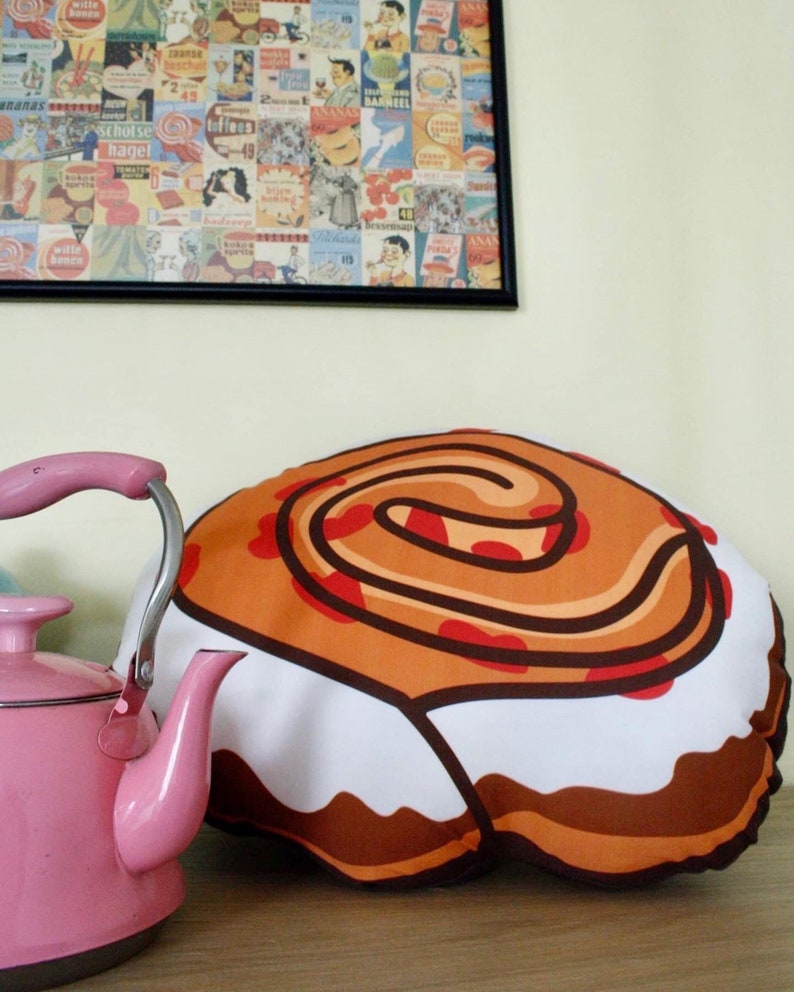 Shaped pillow Pastries image 3