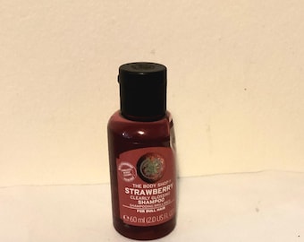 The Body Shop Strawberry Shampoo - 60 ML