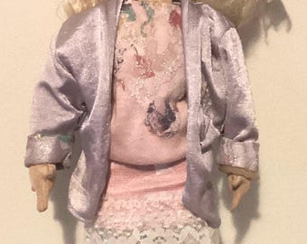Mattel Hot Looks MIMI Posable Vintage Doll  - 45 CM X 15 CM