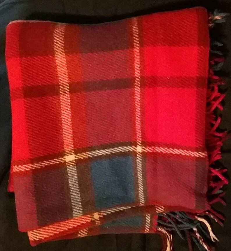 Onkaparinga Multi Coloured Pure New Wool Rug/blanket 155 CM X 145 CM