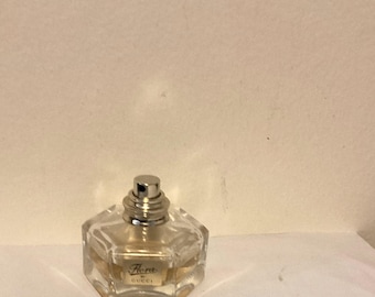 Flora by Gucci Flora Eau De Parfum Spray - 30 ML