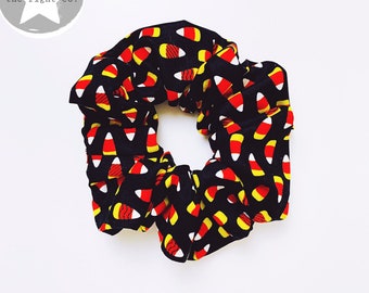 Candy Corn Scrunchie / Halloween Scunchie / Candy Scrunchie / Autumn Fall Spooky Cute Scrunchie / Halloween Candy Corn Pattern Scrunchie